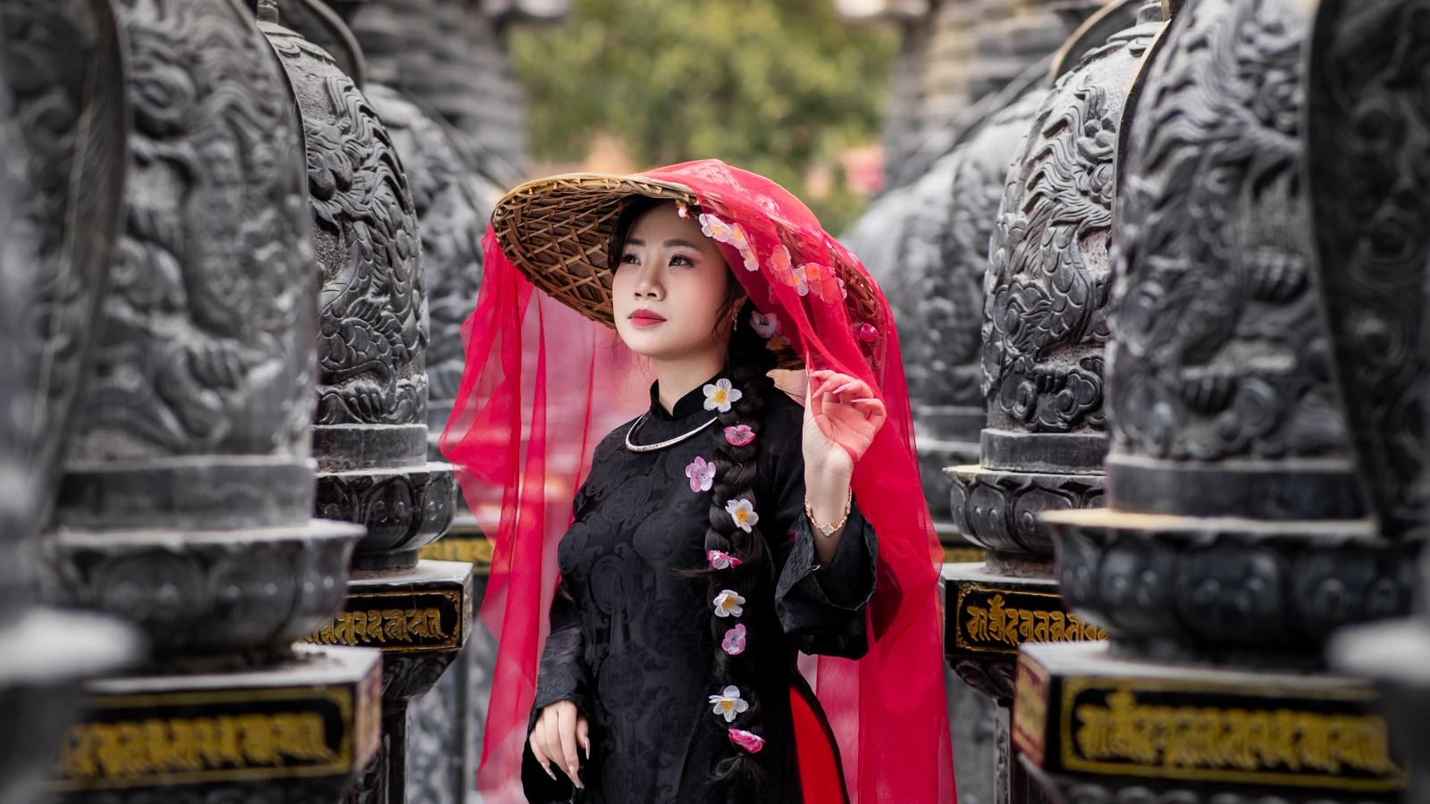 Gấm Vóc Lụa Là